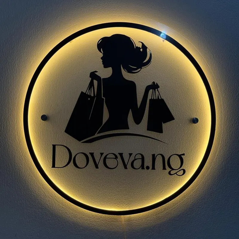 أكريليك شفاف